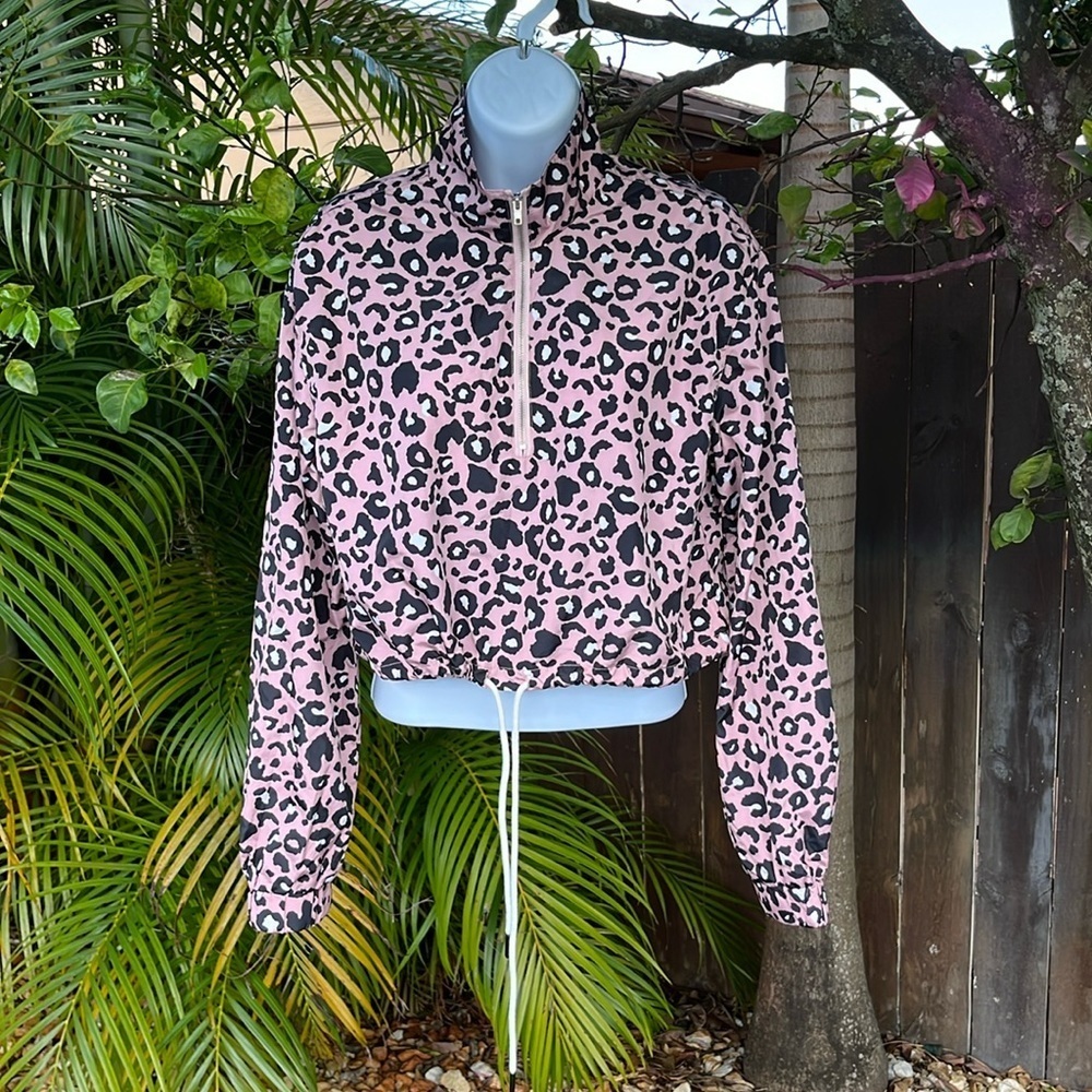 FOREVER 21 Crop Leopard Print Windbreaker